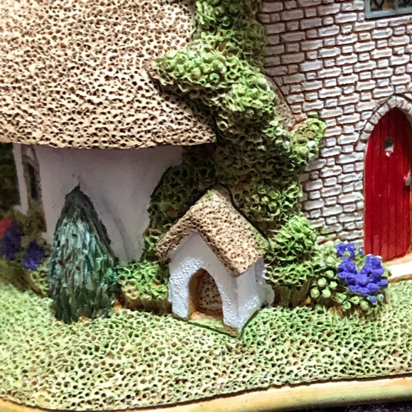 Lilliput Lane Afternoon Tea, Collectors Club - Picture 2 of 10